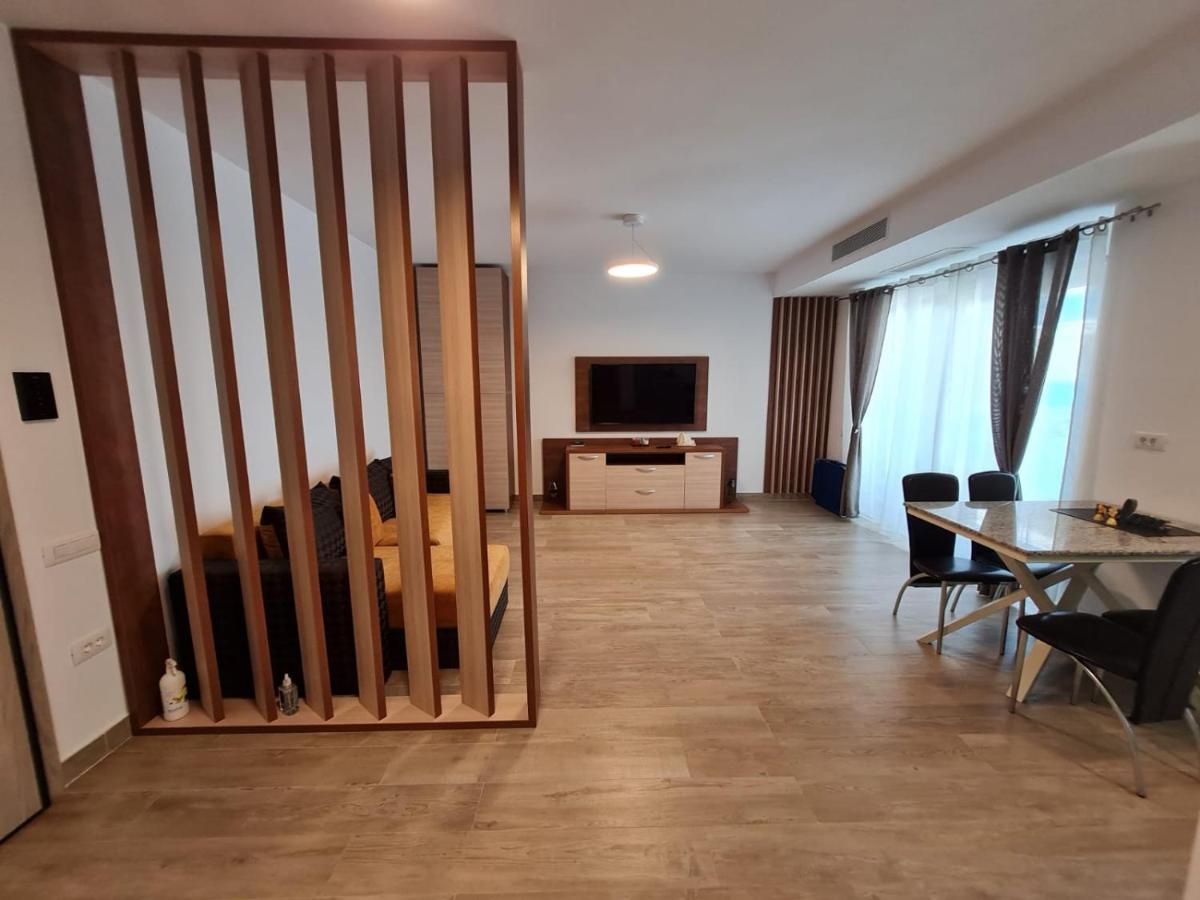 Matteo 2 Apartments Marina Surf Residence, Mamaia Nord - Navodari,1 Vedere Frontala,2 Cu Vedere Laterala La Mare Экстерьер фото