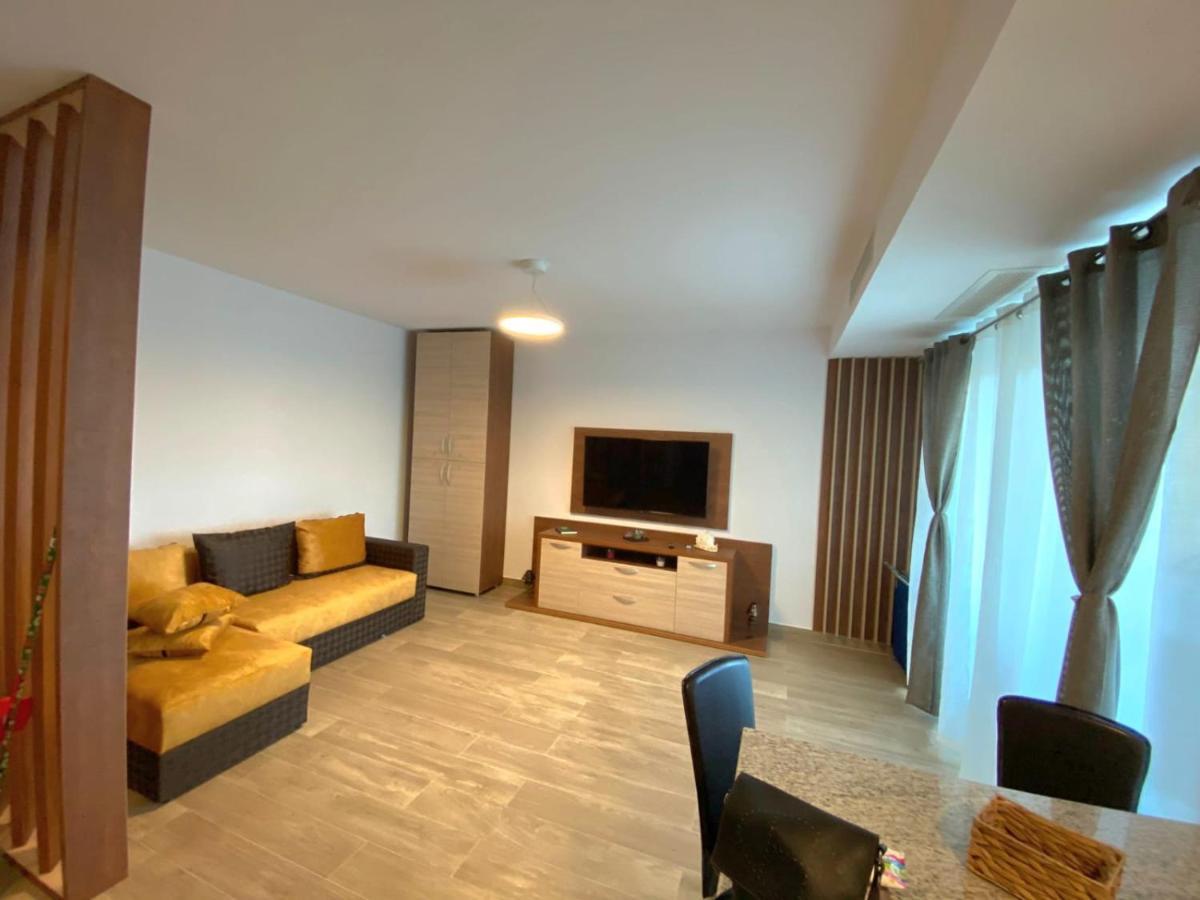 Matteo 2 Apartments Marina Surf Residence, Mamaia Nord - Navodari,1 Vedere Frontala,2 Cu Vedere Laterala La Mare Экстерьер фото